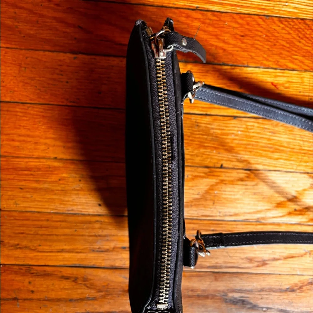 Lo & Sons small Waverly (1) - Picture 2 of 8